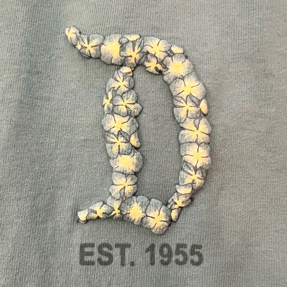 Disney Parks Spirit Jersey - NEW - Hydrangea Flowers - Picture 6 of 6